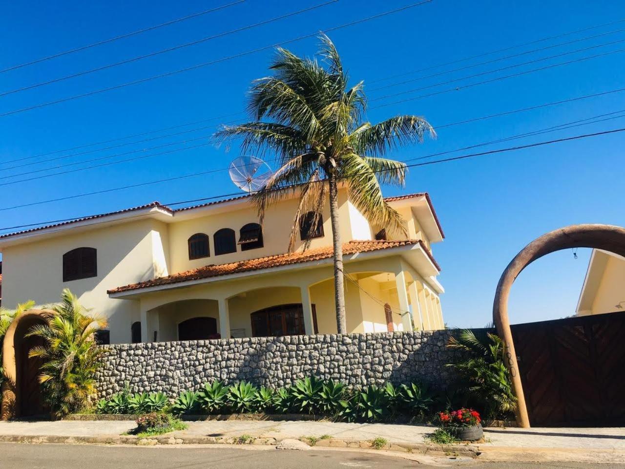 فيلا Casa Em Águas de Lindóia المظهر الخارجي الصورة